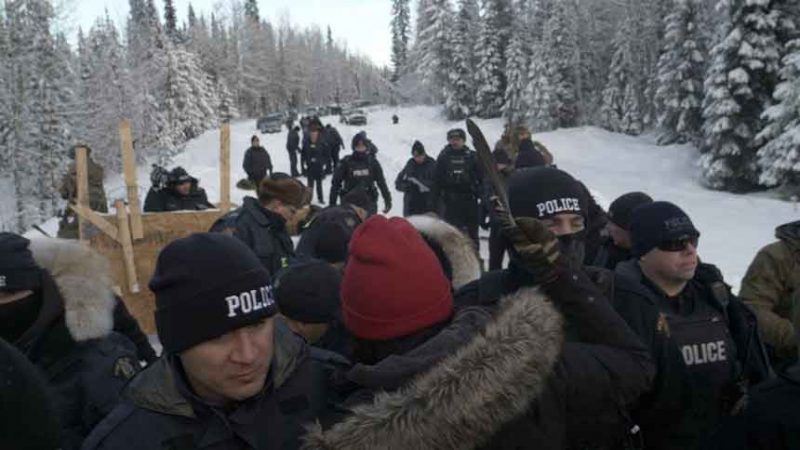 RCMP-in-Camp-Photo-by-Gidimten-and-Unistoten-clans